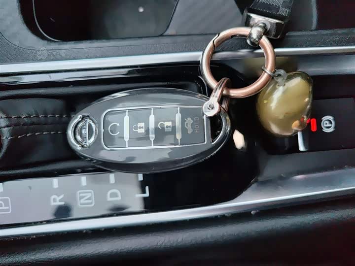 Фото 9 - Nissan Sylphy