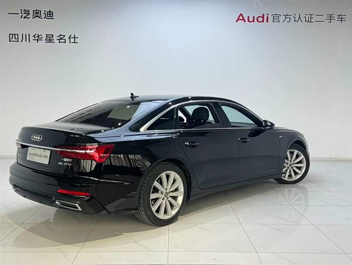 Фото 4 - Audi A6L