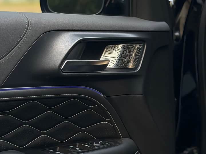 Фото 5 - Tank 300