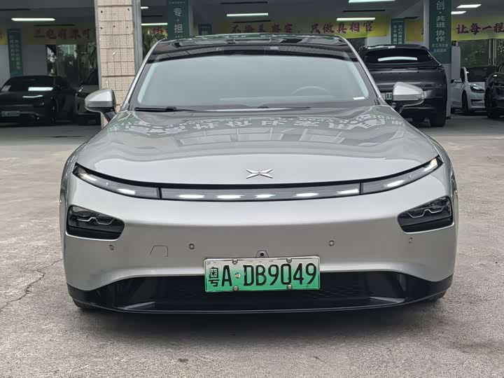 Фото 1 - XPeng P7