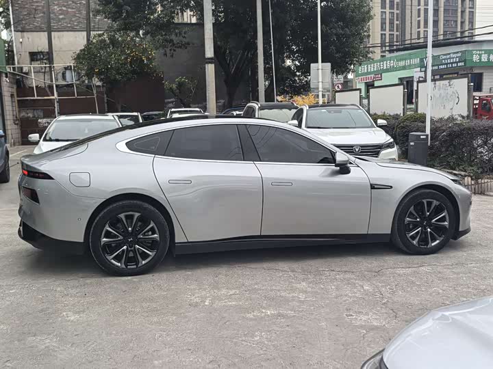 Фото 5 - XPeng P7