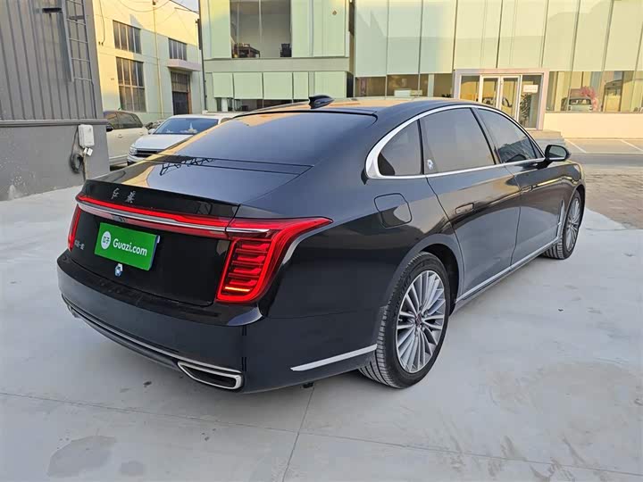 Фото 7 - Hongqi H9