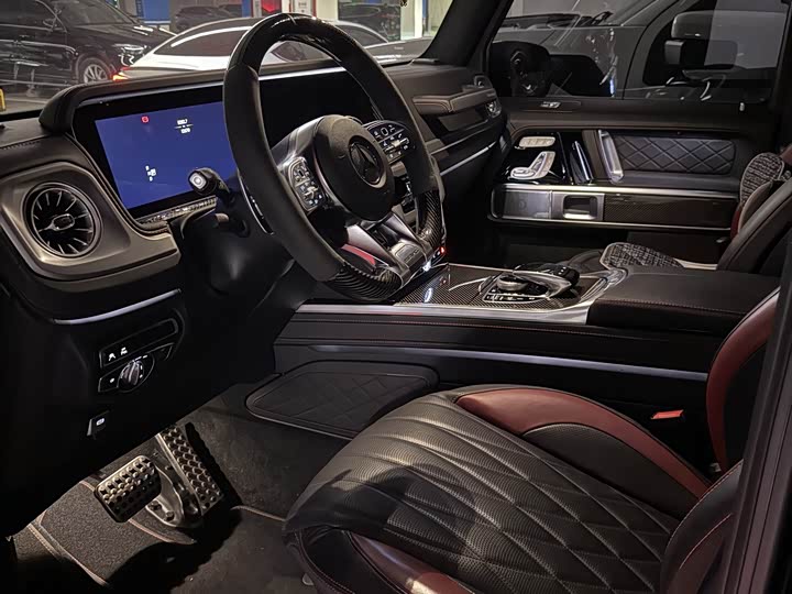 Фото 6 - Mercedes-Benz G-Class AMG