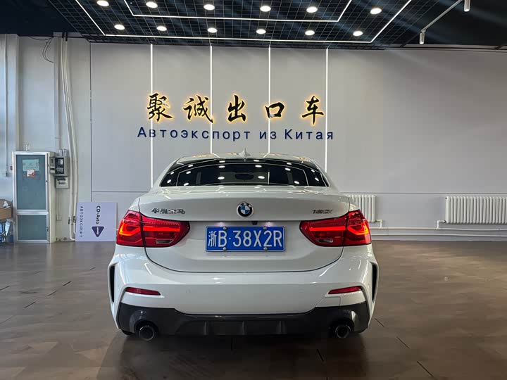 Фото 8 - BMW 1 Series