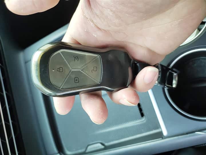 Фото 9 - XPeng G6