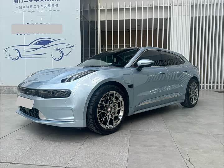 Фото 1 - Zeekr 001