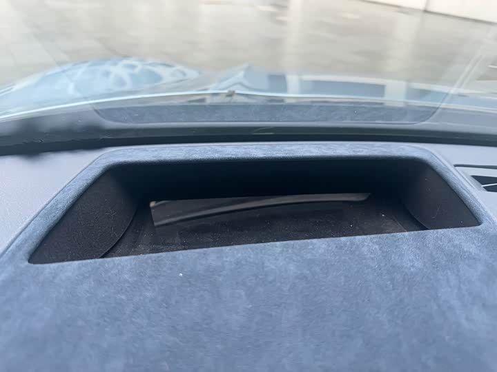 Фото 14 - Zeekr 001