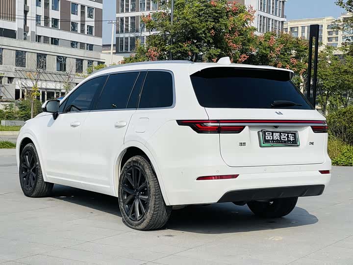 Фото 18 - LiXiang One