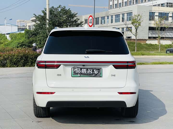 Фото 20 - LiXiang One