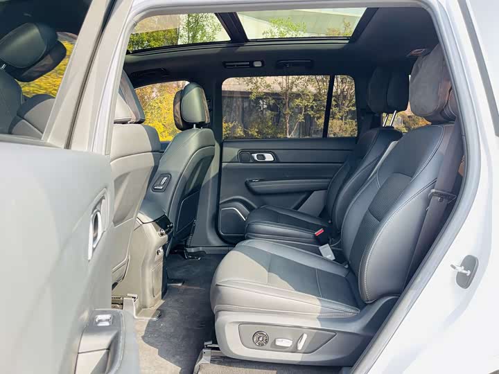 Фото 4 - LiXiang One