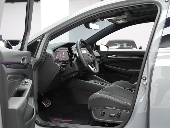 Фото 9 - Volkswagen Golf