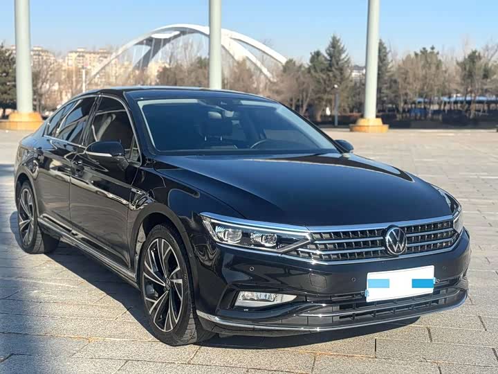 Фото 3 - Volkswagen Magotan