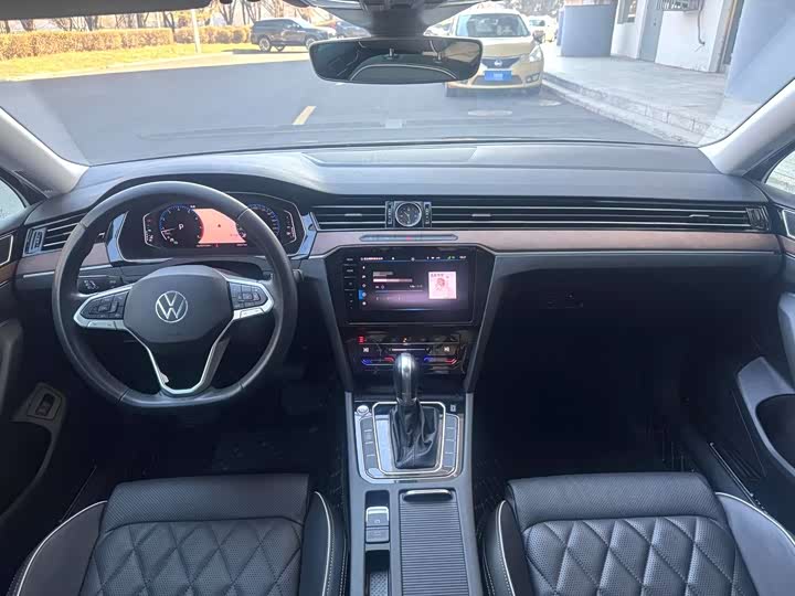 Фото 4 - Volkswagen Magotan