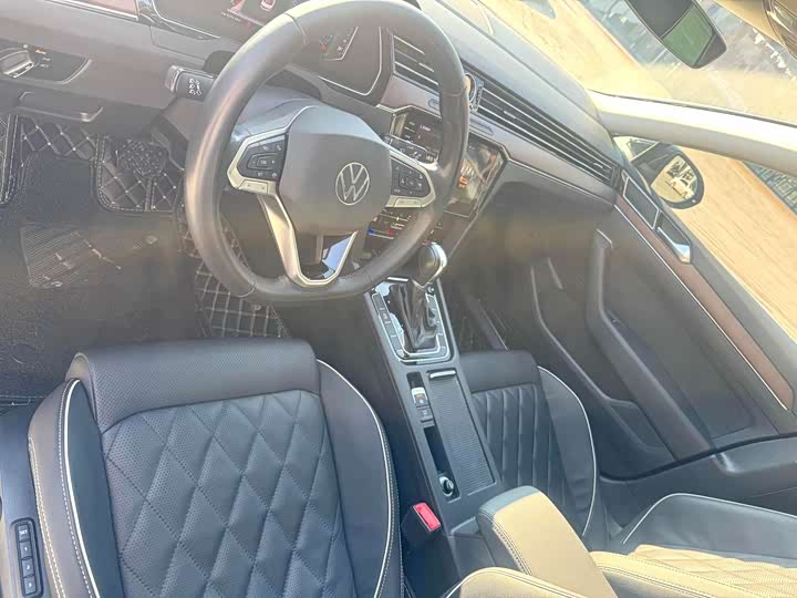 Фото 5 - Volkswagen Magotan