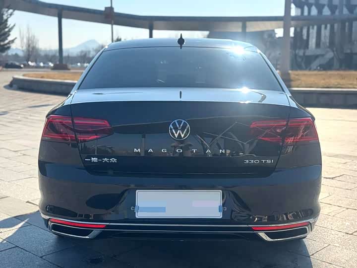 Фото 8 - Volkswagen Magotan