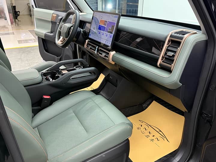 Фото 11 - Chery iCar 03