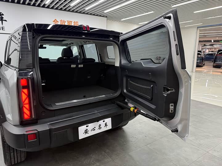 Фото 19 - Chery iCar 03