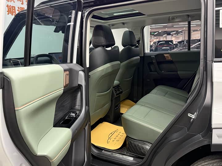 Фото 9 - Chery iCar 03