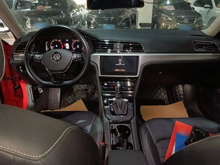 Фото 10 - Volkswagen Lamando L