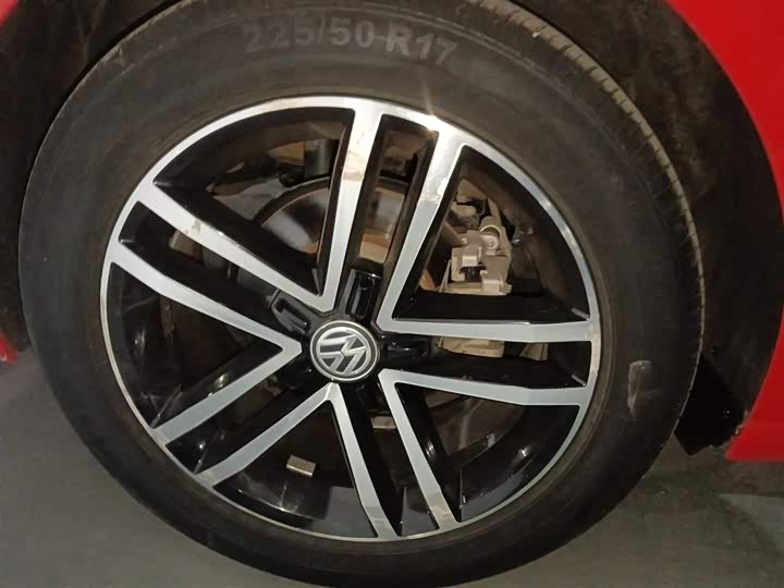 Фото 26 - Volkswagen Lamando L