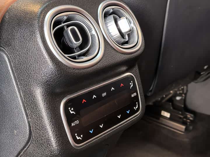 Фото 7 - Mercedes-Benz GLC-Class