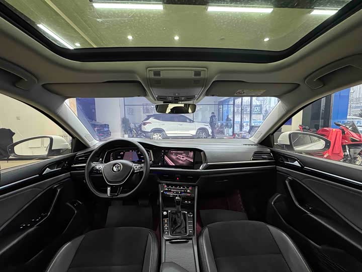 Фото 17 - Volkswagen Sagitar L