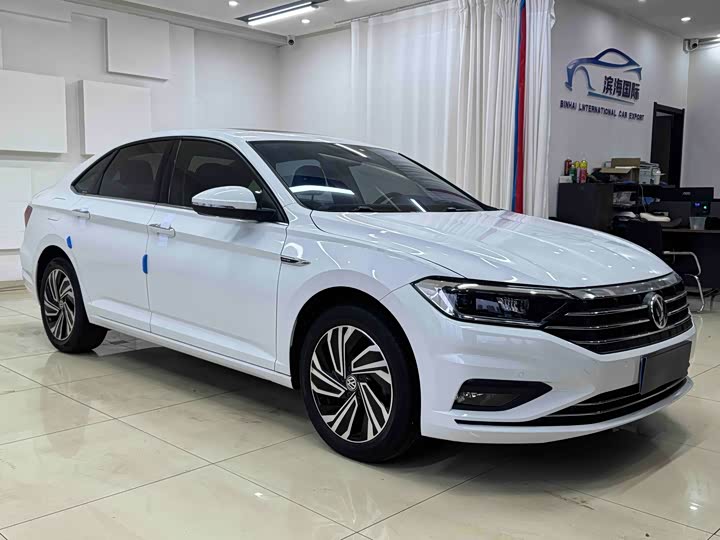 Фото 3 - Volkswagen Sagitar L