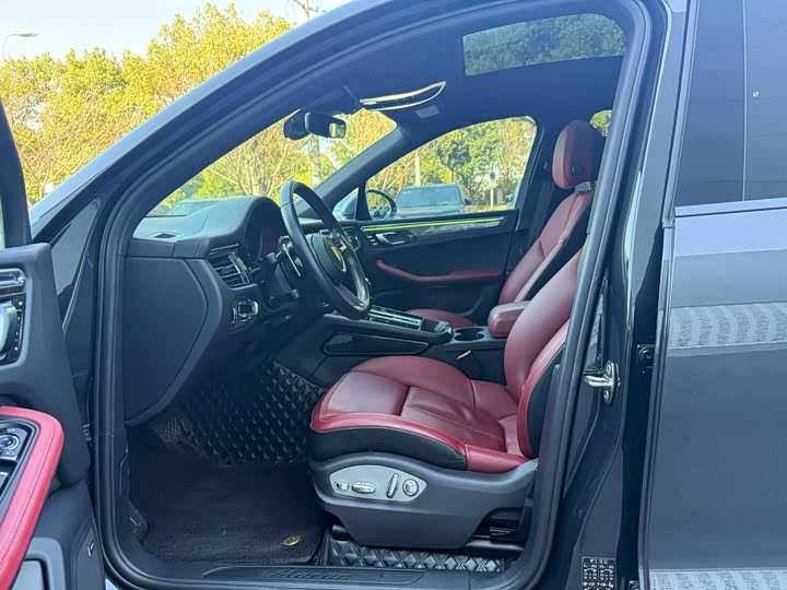 Фото 6 - Porsche Macan