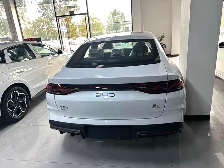 Фото 9 - BYD Qin L