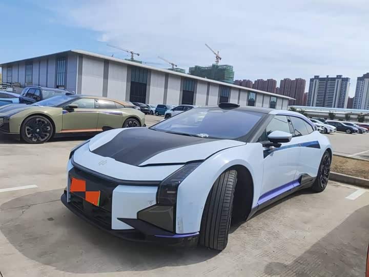 Фото 1 - HiPhi Z