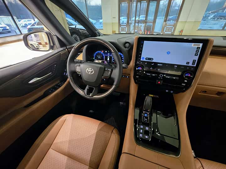 Фото 17 - Toyota Alphard