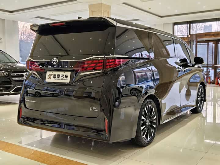 Фото 6 - Toyota Alphard