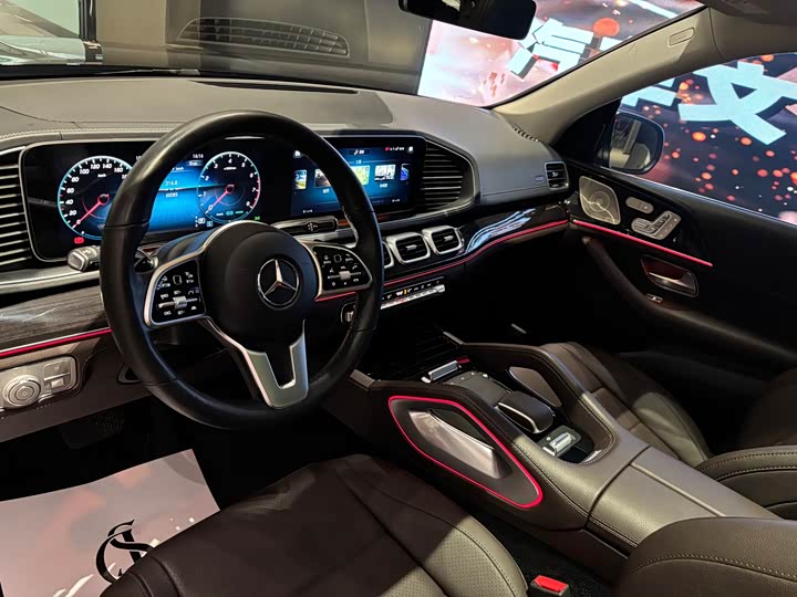 Фото 14 - Mercedes-Benz GLS-Class