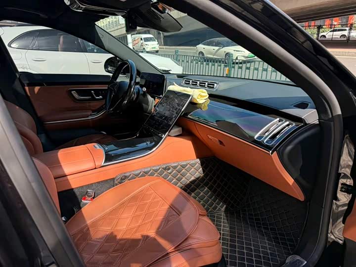 Фото 11 - Mercedes-Benz Maybach S-Class