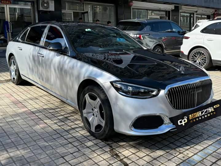 Фото 3 - Mercedes-Benz Maybach S-Class