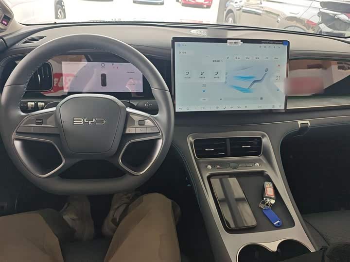 Фото 10 - BYD Sea Lion 07 DM-i Hybrid