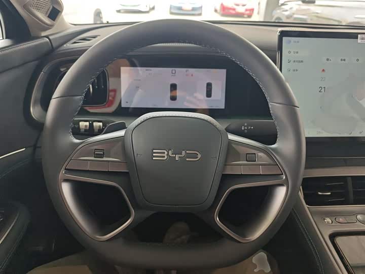 Фото 11 - BYD Sea Lion 07 DM-i Hybrid