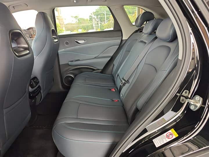 Фото 17 - BYD Sea Lion 07 DM-i Hybrid