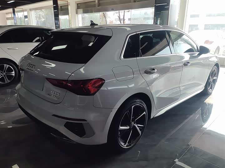 Фото 7 - Audi A3