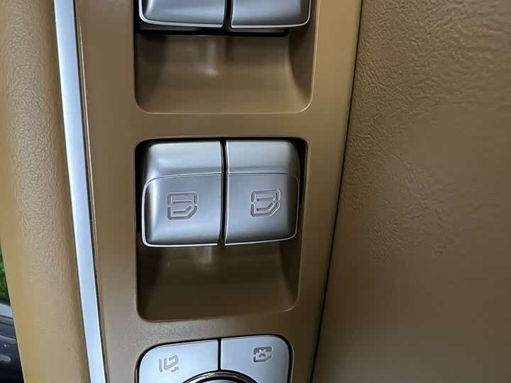 Фото 18 - LiXiang One