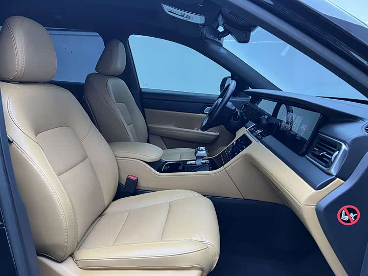 Фото 20 - LiXiang One