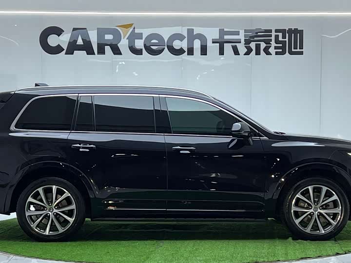 Фото 6 - LiXiang One