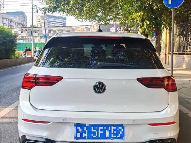 Фото 4 - Volkswagen Golf