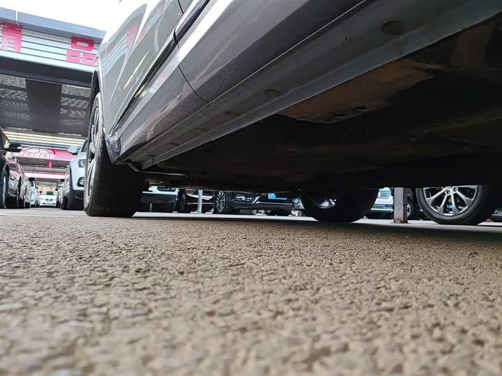 Фото 22 - Geely Tugella S