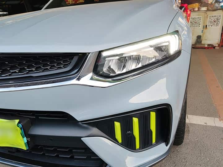 Фото 24 - Geely Tugella S