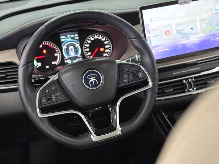 Фото 11 - BYD Song Max Hybrid