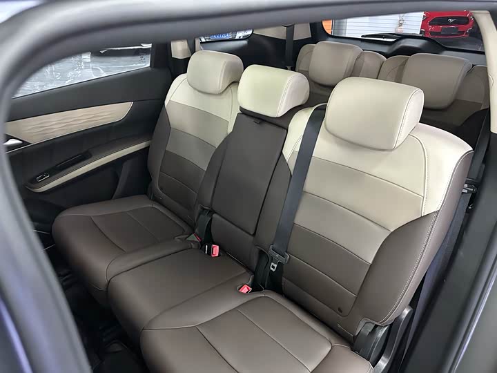 Фото 21 - BYD Song Max Hybrid