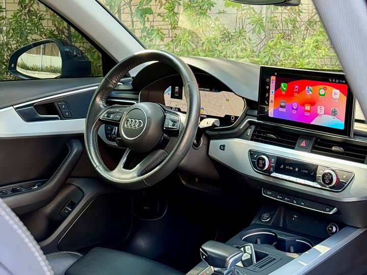 Фото 6 - Audi A4L