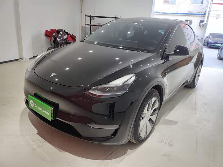 Фото 2 - Tesla Model Y