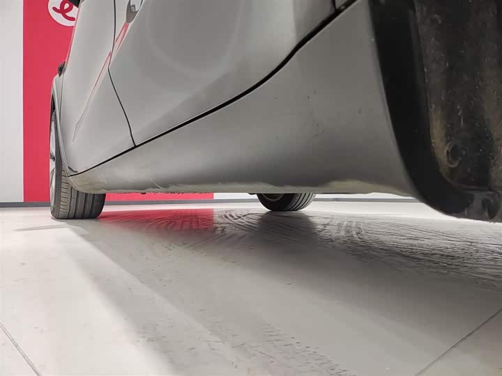 Фото 22 - Tesla Model Y